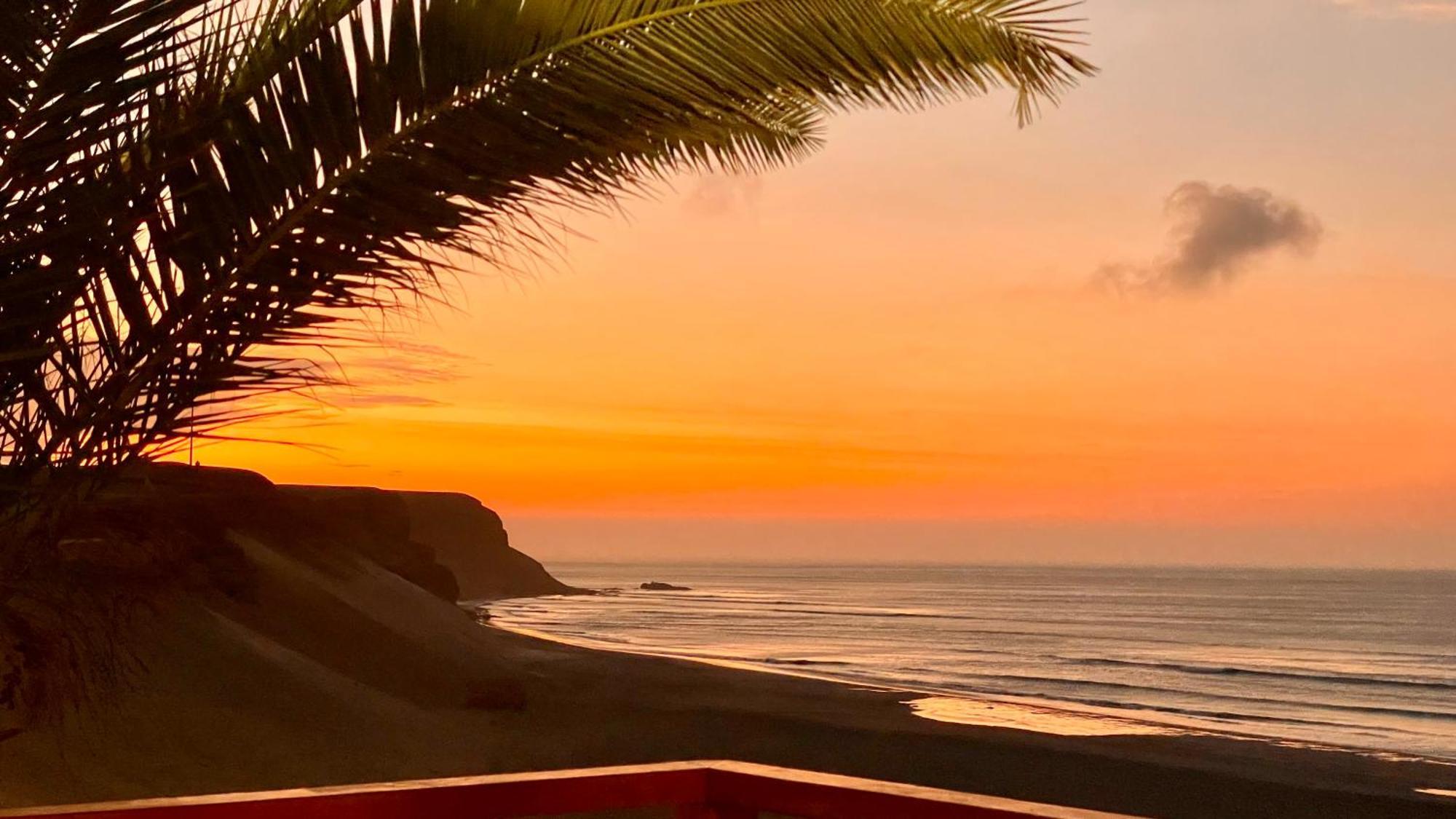 Family Surf Chicama Hotel Puerto Chicama Exterior photo